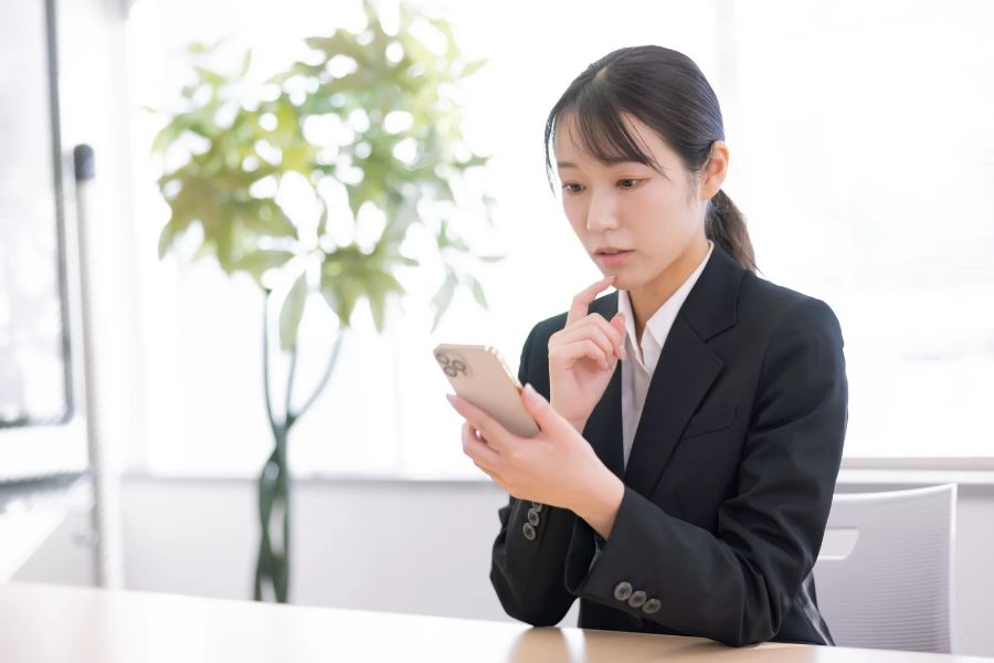 不動産業界で働くビジネスパーソンたち