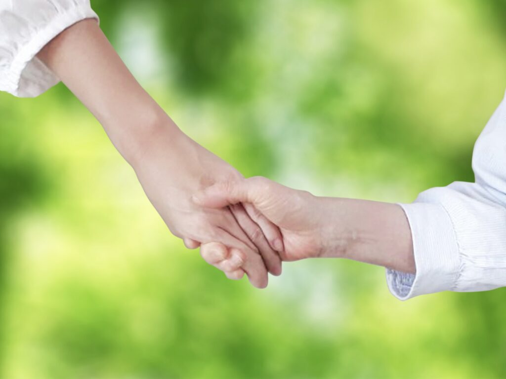 holdinghands motherchild