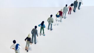 劣後債リスクとは？メリットやデメリットと元本割れ・利払い停止の仕組みを初心者向けに解説