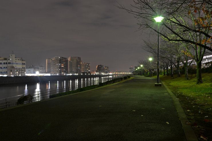 夜のシーン別日焼け止め対策