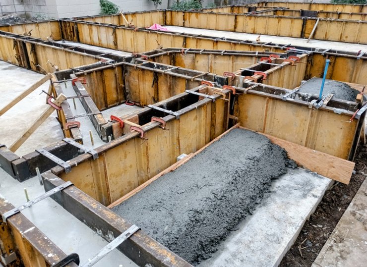 鉄筋と鉄骨の耐震性比較