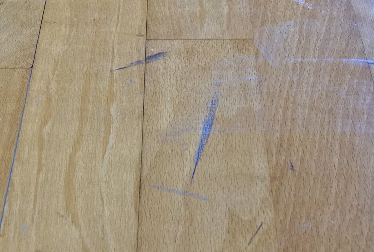 賃貸フローリングの傷と退去時の負担