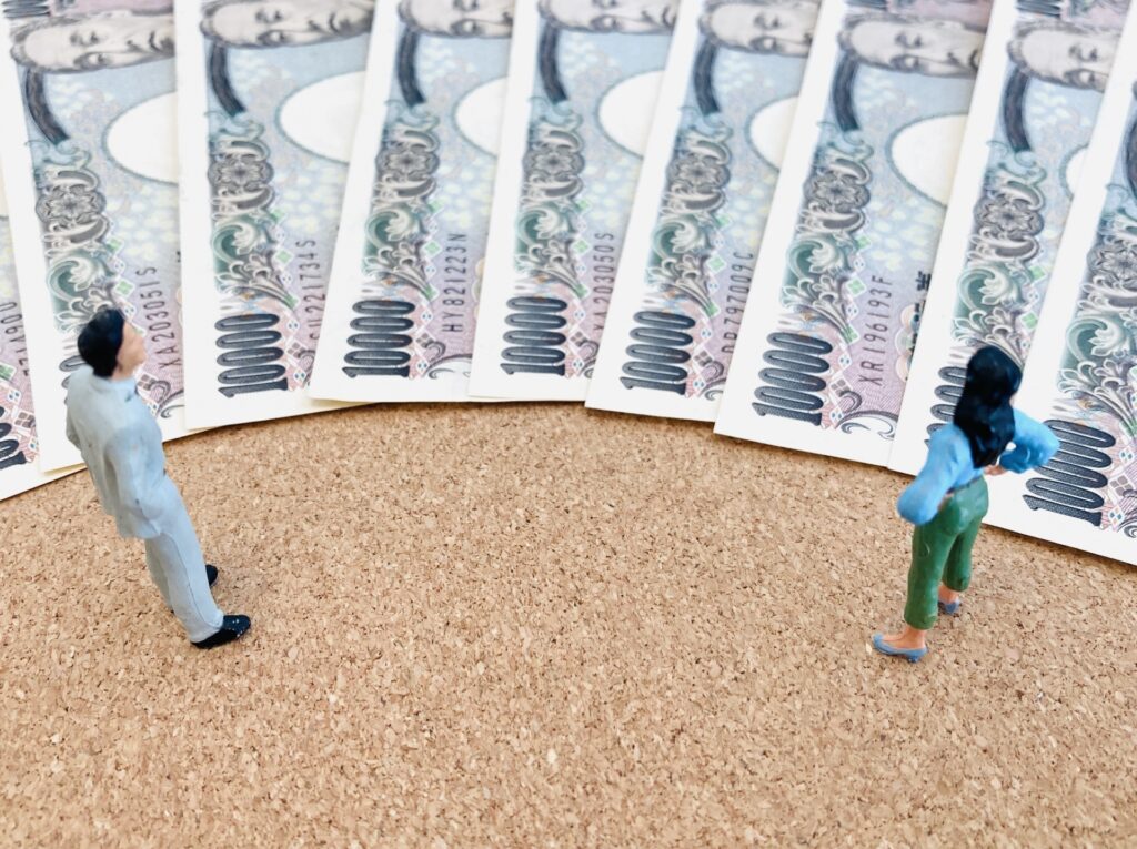 money laid out dolls