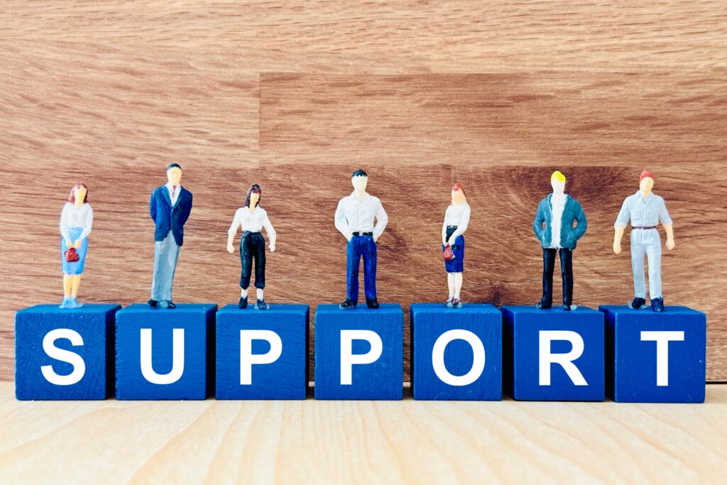 support dolls on top